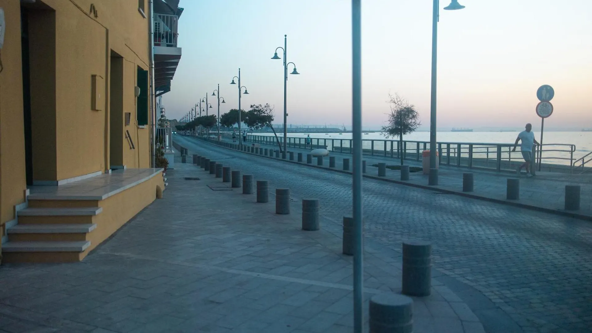 Maestro Sunrise View Apartment Larnaca Cyprus