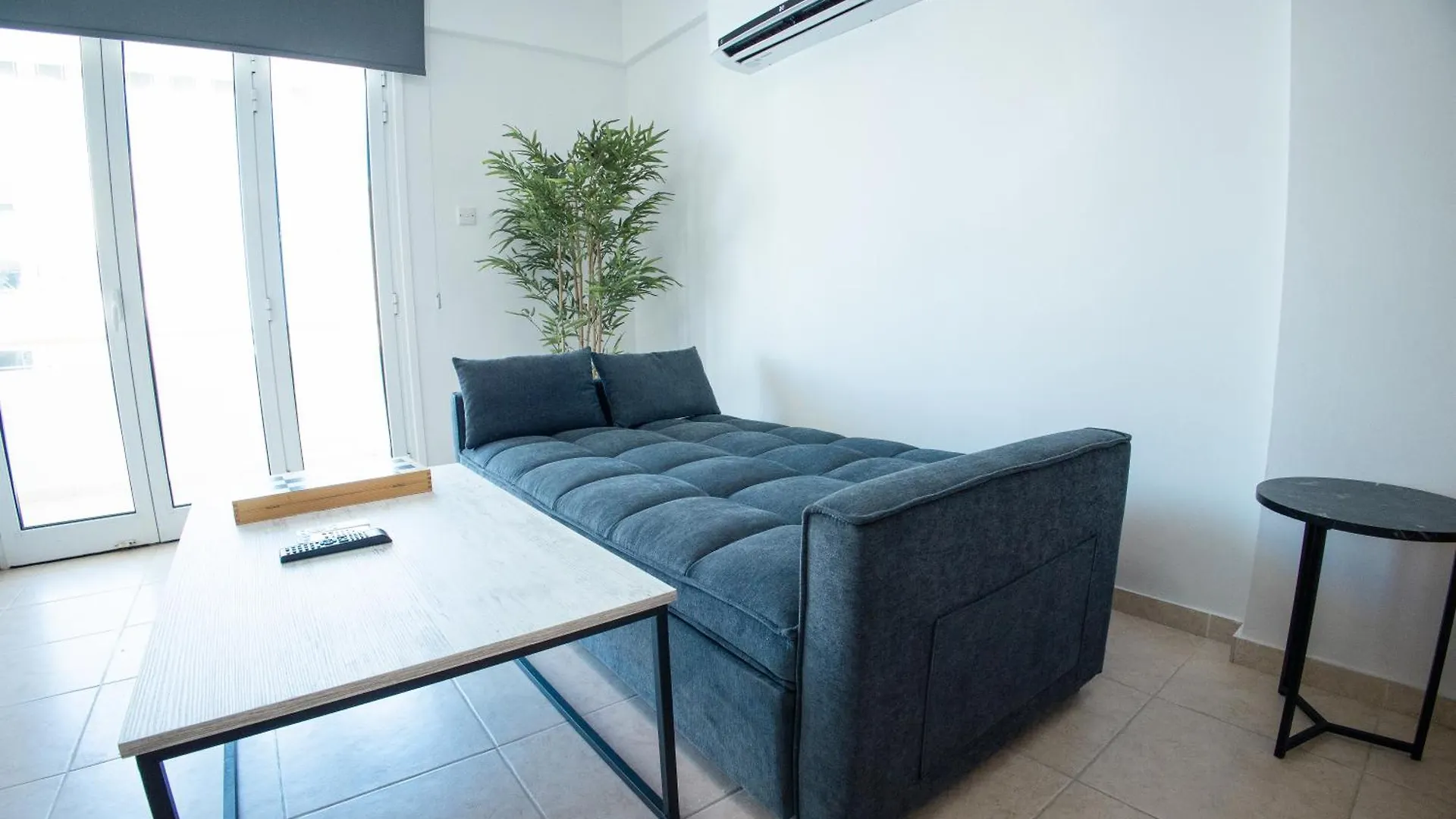 Maestro Sunrise View Apartment Larnaca